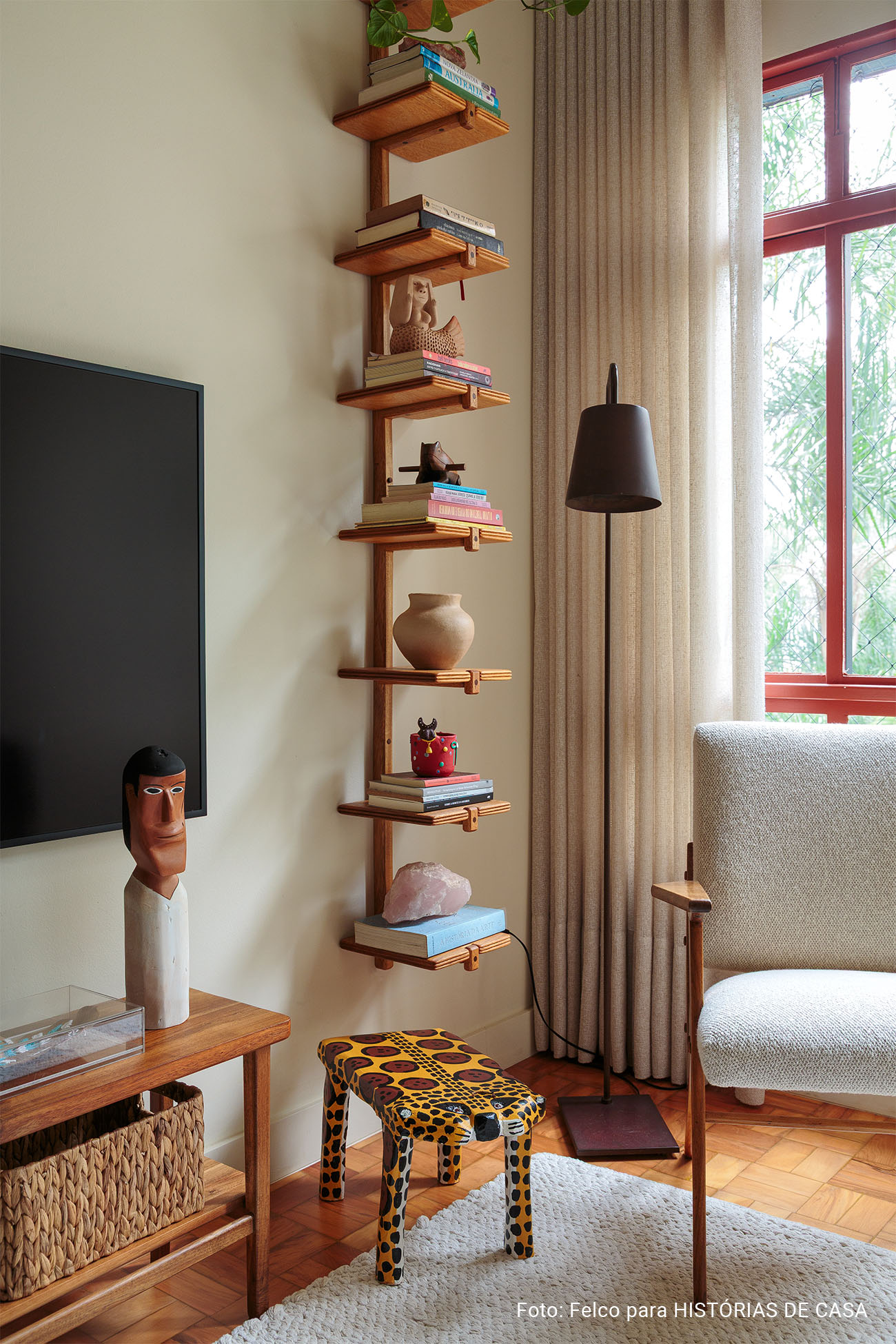 Uma casa colorida para celebrar a vida em família