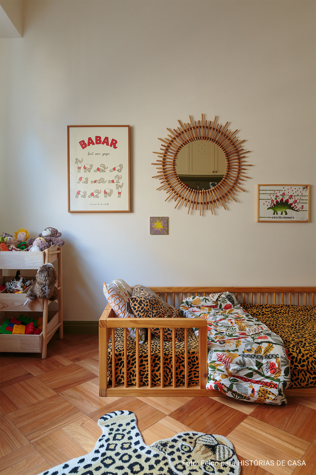 Alma carioca e o charme dos garimpos em um apê dos anos 50