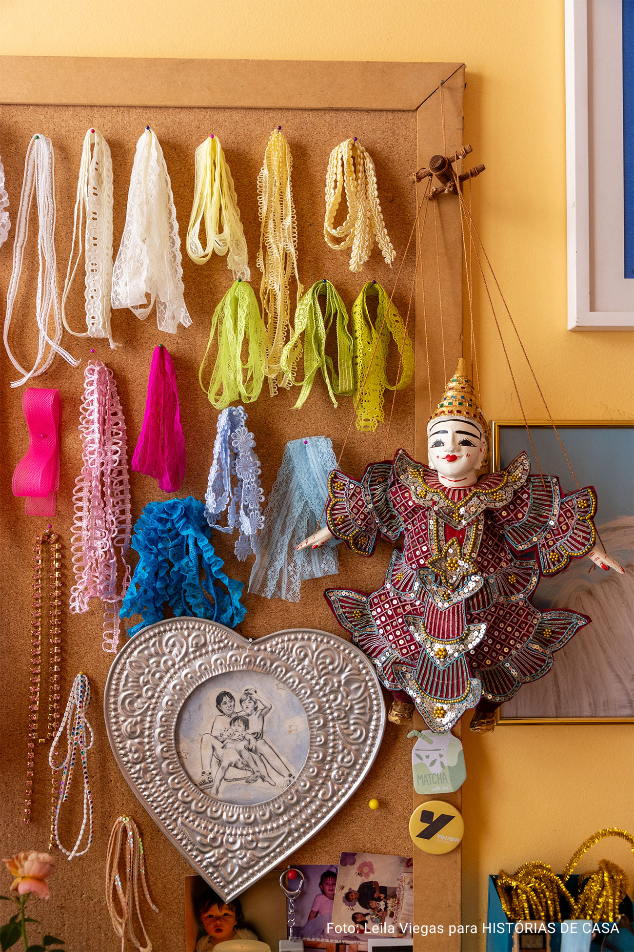 O movimento constante de uma casa viva (e festiva)