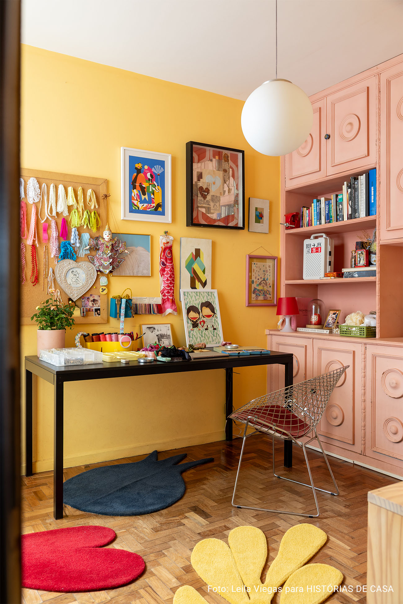 O movimento constante de uma casa viva (e festiva)