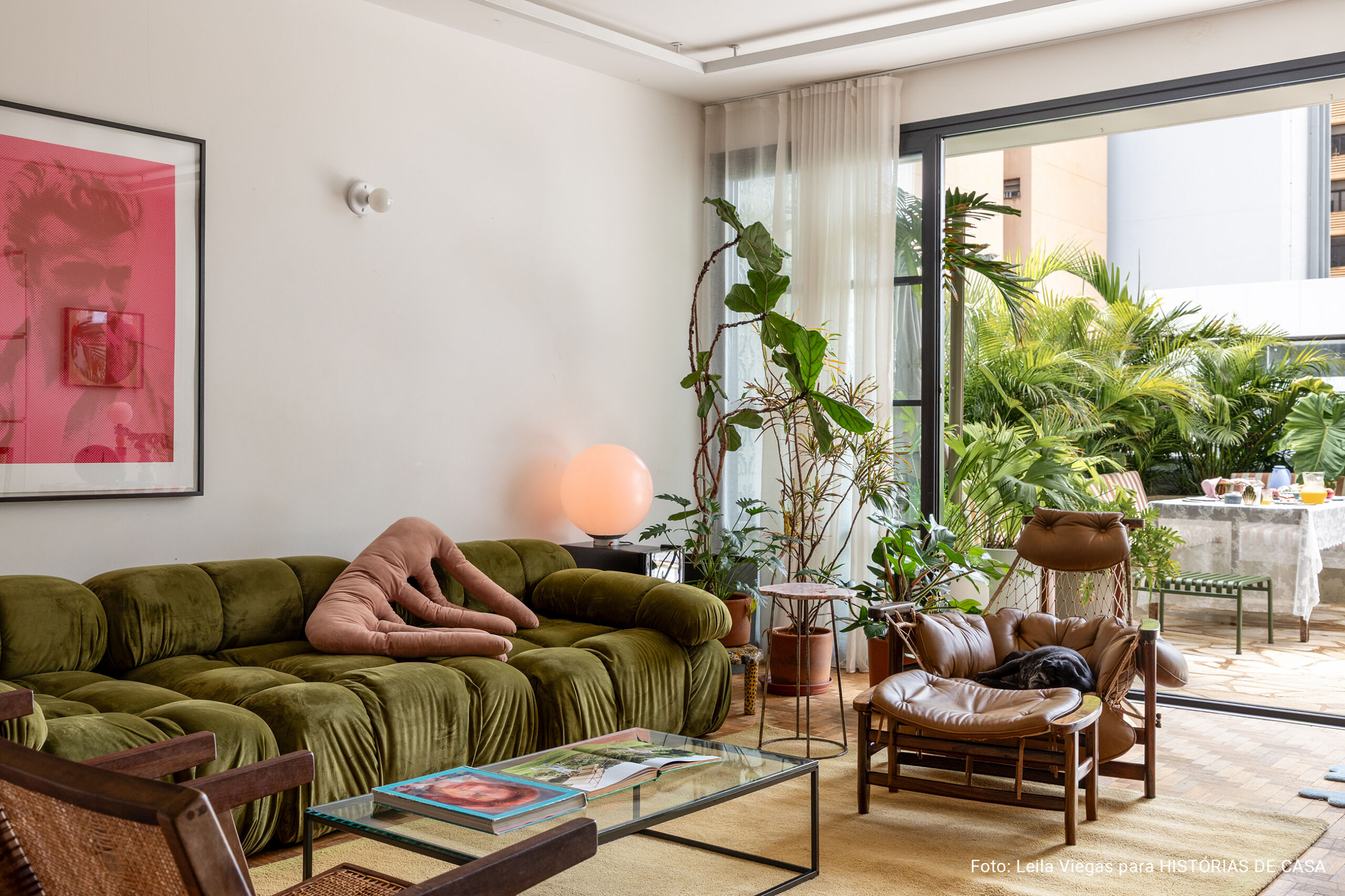 Apartamento cool de Thais Fujarra e Eik Sorgi em Londrina