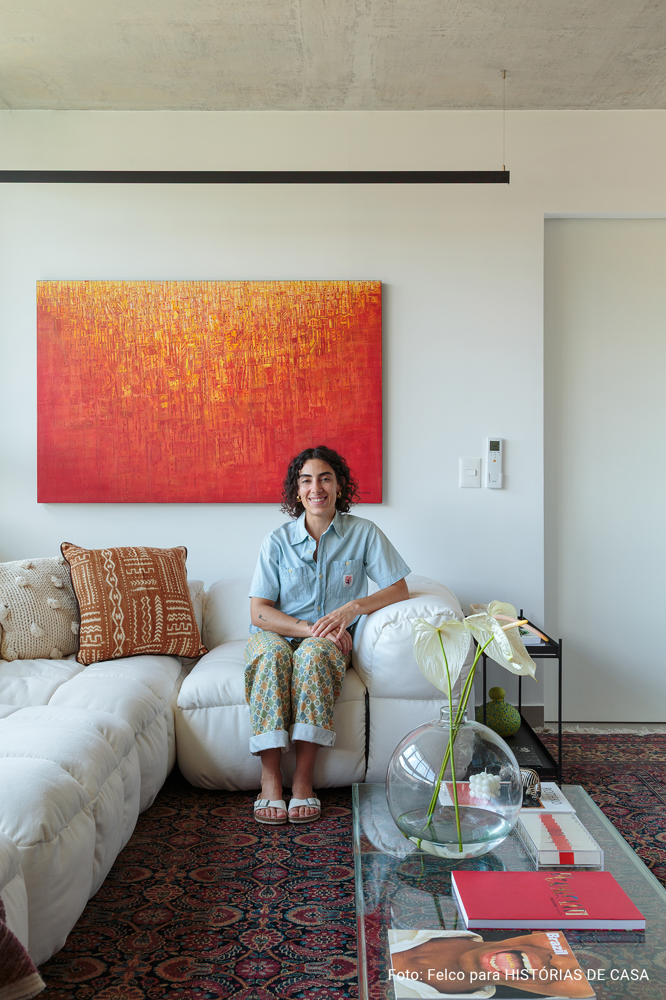 Apartamento reformado com 66m2 e projeto de Teresa Mascaro no Histórias de Casa