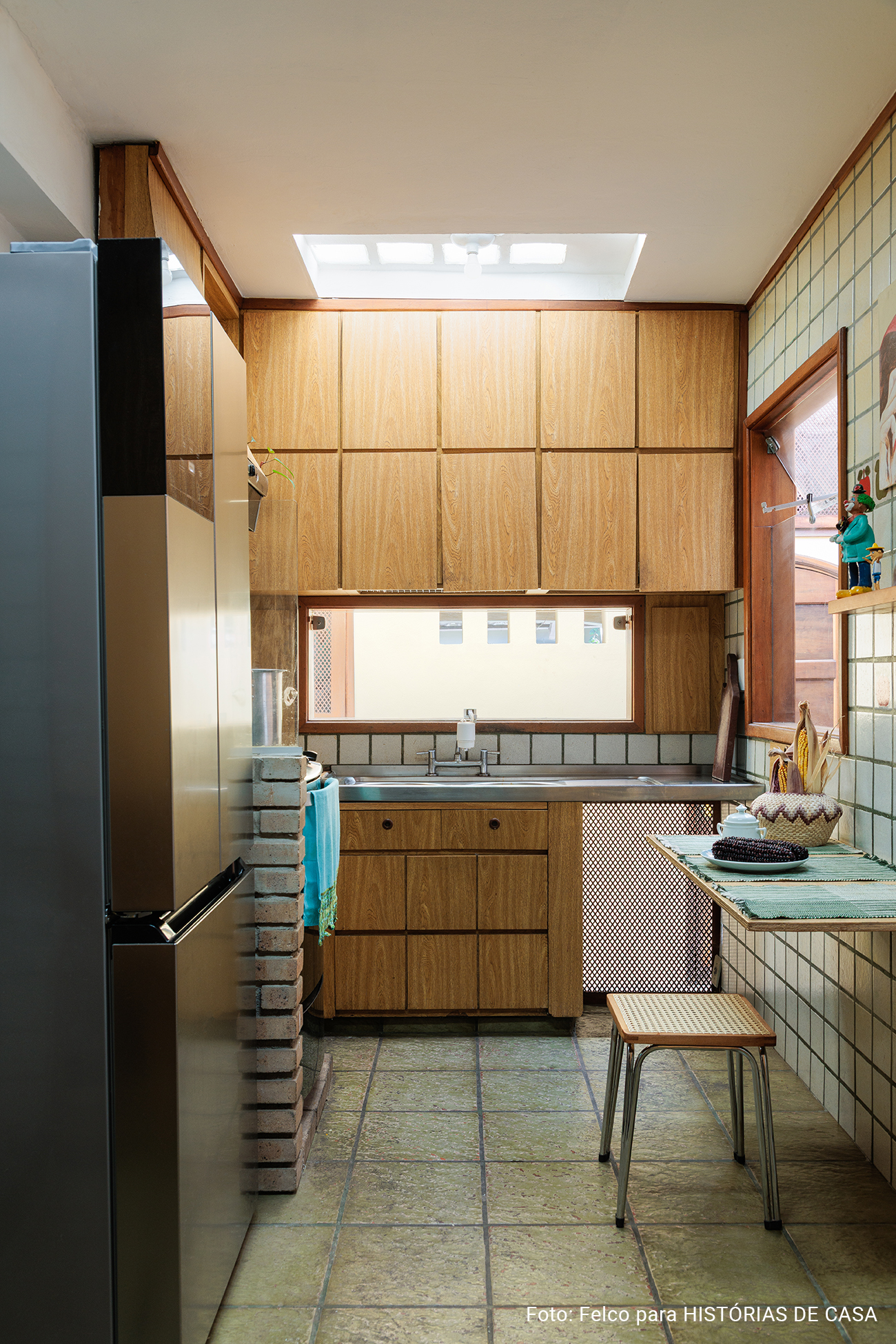 Casa antiga com peças de mobiliário modernista brasileiro, Paul da NHAWPA