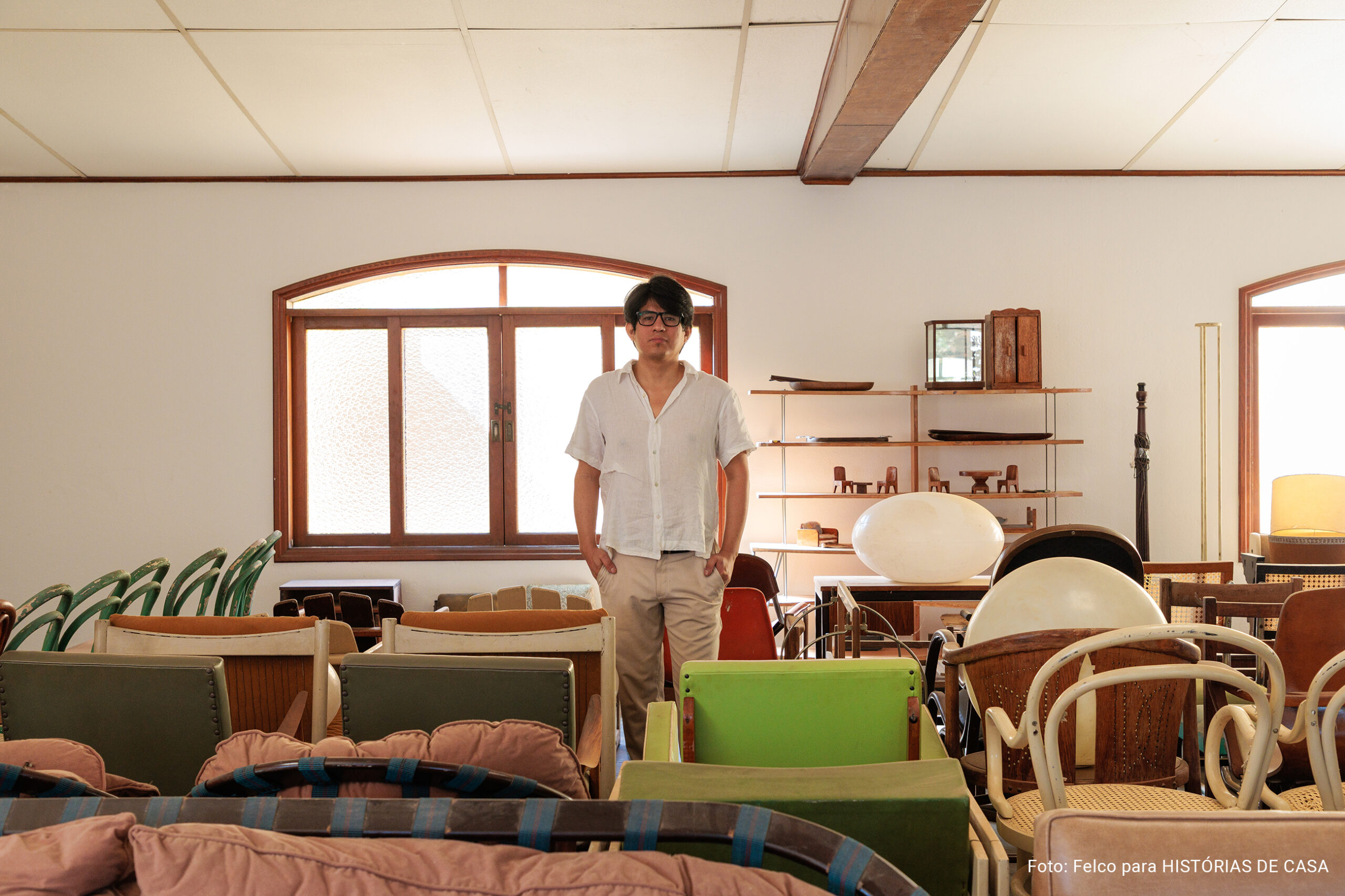 Casa antiga com peças de mobiliário modernista brasileiro, Paul da NHAWPA