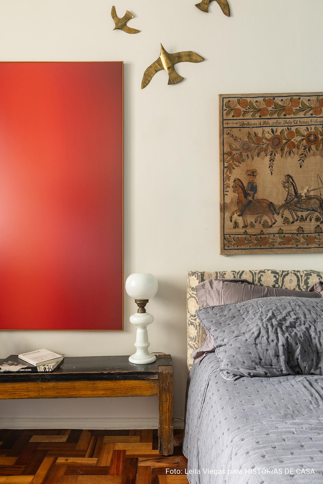 Apartamento com decoração vintage do Derek Mangabeira no Rio de Janeiro