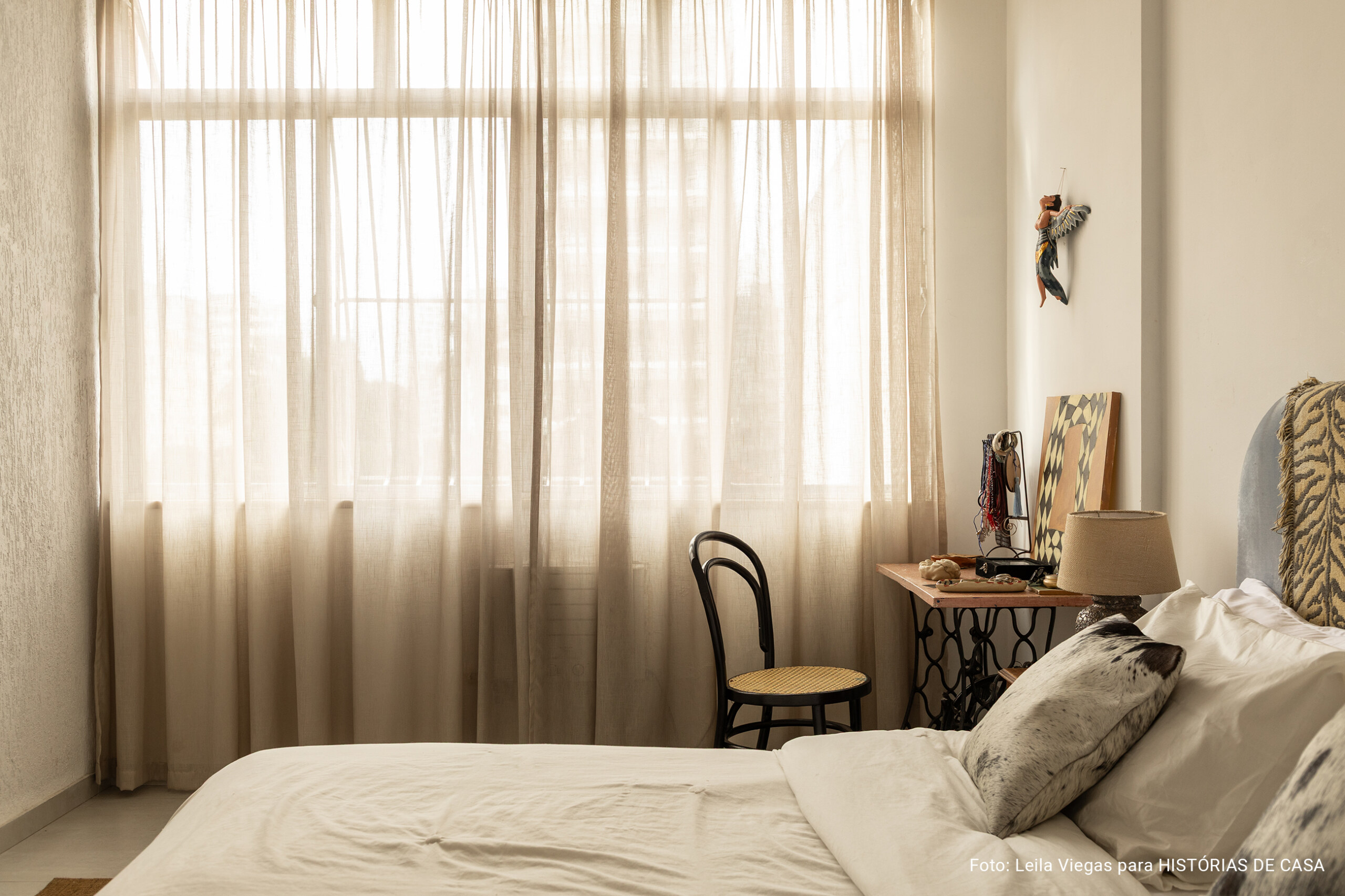 Apartamento da artista Lorena Moreira em Niterói no Histórias de Casa