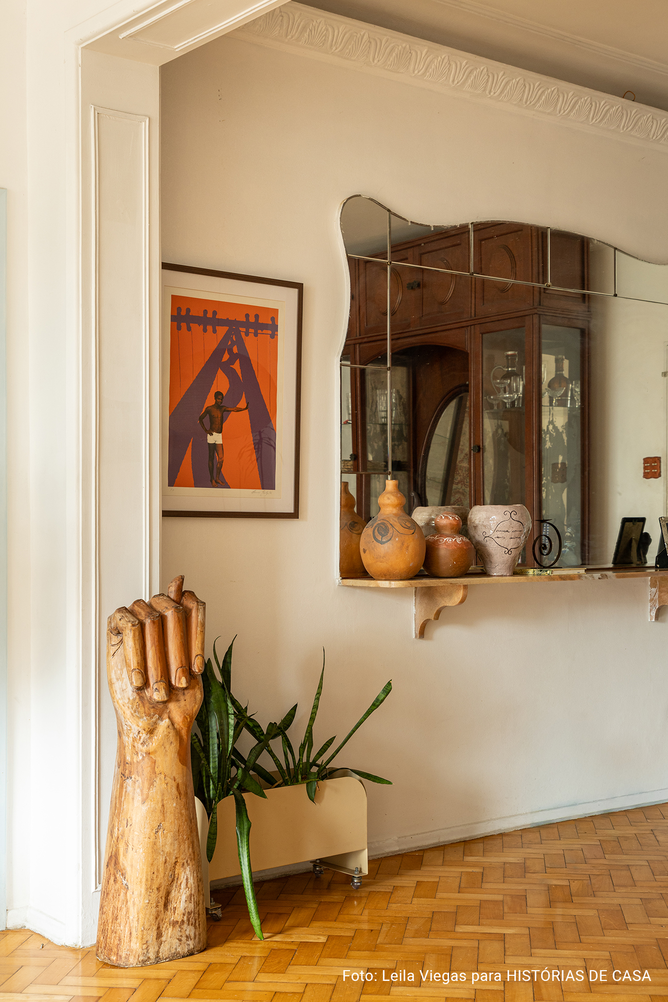 Apartamento da artista Lorena Moreira em Niterói no Histórias de Casa