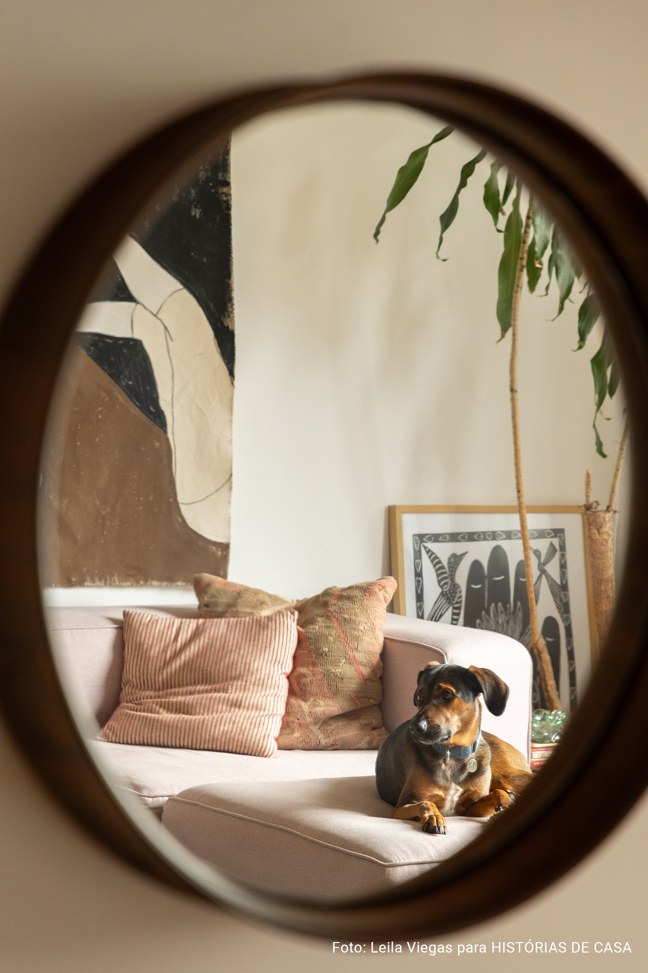 Apartamento da artista Lorena Moreira em Niterói no Histórias de Casa